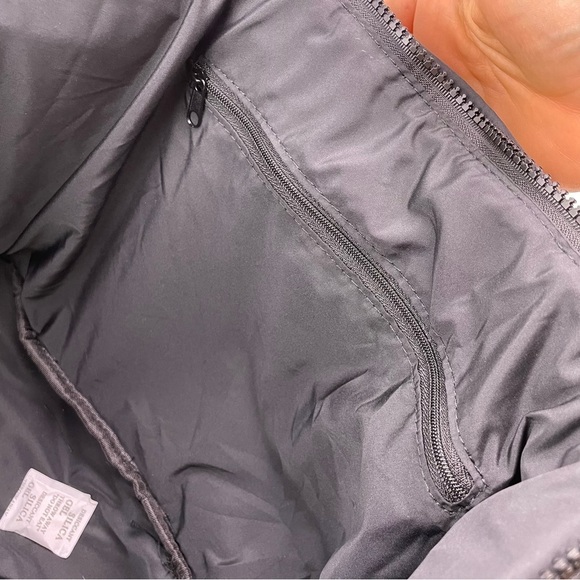 Wilo The Label Black Puffer Gym Bag New With Tags - Picture 10 of 13